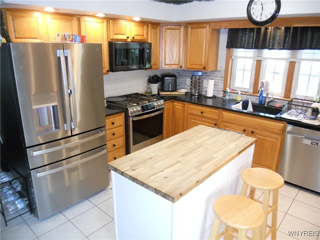 all appliances included