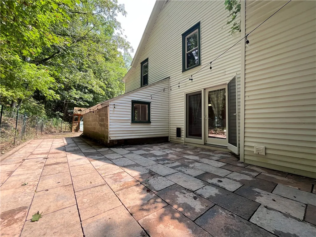 35 North Washington Avenue, Oxford, New York 13830, Oxford, New York 13830, 3 Bedrooms Bedrooms, 12 Rooms Rooms,2 BathroomsBathrooms,Residential,For Sale,35 North Washington Avenue, Oxford, New York 13830,R1633087