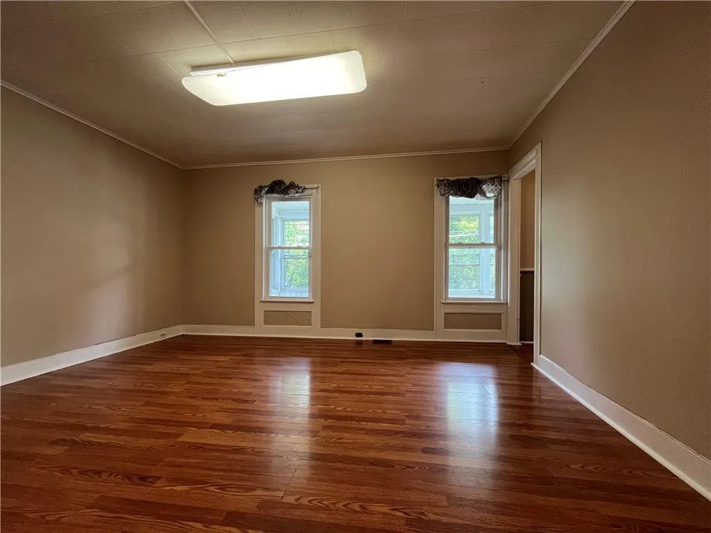 35 North Washington Avenue, Oxford, New York 13830, Oxford, New York 13830, 3 Bedrooms Bedrooms, 12 Rooms Rooms,2 BathroomsBathrooms,Residential,For Sale,35 North Washington Avenue, Oxford, New York 13830,R1633087