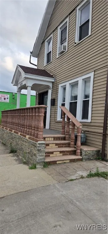 1530 Bailey Avenue, Buffalo, New York 14212, Buffalo, New York 14212, 6 Bedrooms Bedrooms, 11 Rooms Rooms,3 BathroomsBathrooms,Residential,For Sale,1530 Bailey Avenue, Buffalo, New York 14212,0,B1633092