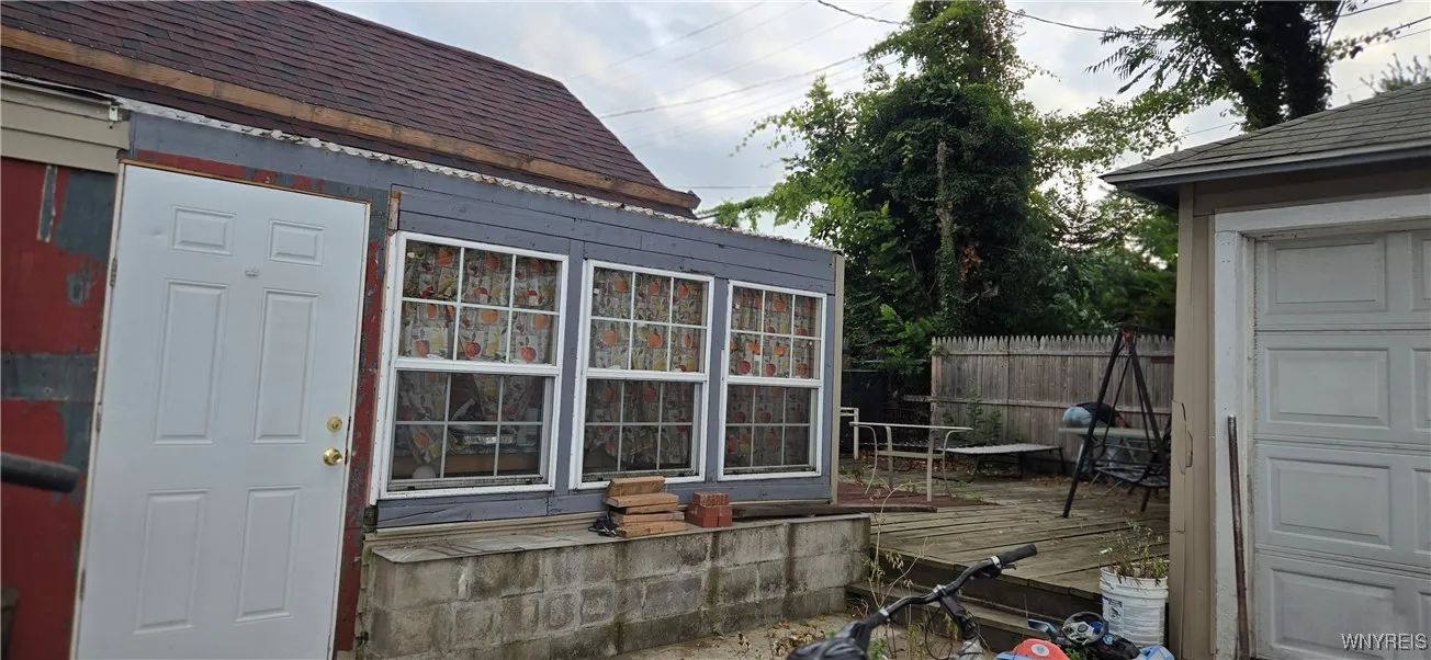 1530 Bailey Avenue, Buffalo, New York 14212, Buffalo, New York 14212, 6 Bedrooms Bedrooms, 11 Rooms Rooms,3 BathroomsBathrooms,Residential,For Sale,1530 Bailey Avenue, Buffalo, New York 14212,0,B1633092