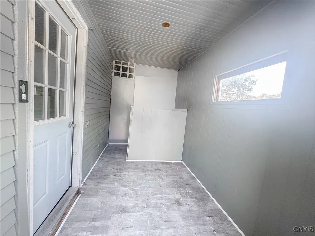 77 Standart, Auburn, New York 13021, Auburn, New York 13021, 3 Bedrooms Bedrooms, 6 Rooms Rooms,1 BathroomBathrooms,Residential Lease,For Rent,77 Standart, Auburn, New York 13021,S1633102