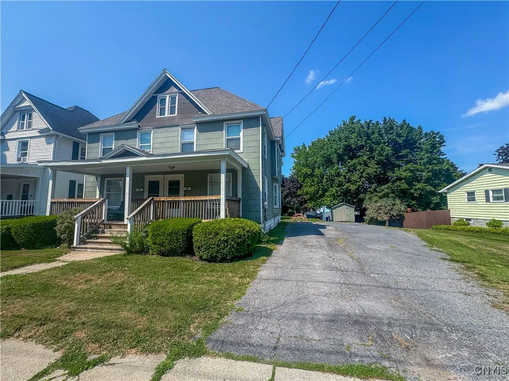 77 Standart, Auburn, New York 13021, Auburn, New York 13021, 3 Bedrooms Bedrooms, 6 Rooms Rooms,1 BathroomBathrooms,Residential Lease,For Rent,77 Standart, Auburn, New York 13021,S1633102