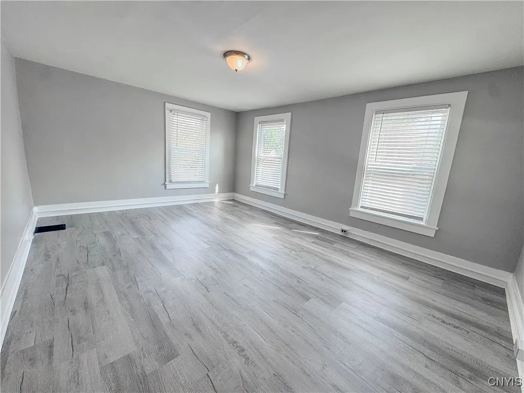 77 Standart, Auburn, New York 13021, Auburn, New York 13021, 3 Bedrooms Bedrooms, 6 Rooms Rooms,1 BathroomBathrooms,Residential Lease,For Rent,77 Standart, Auburn, New York 13021,S1633102