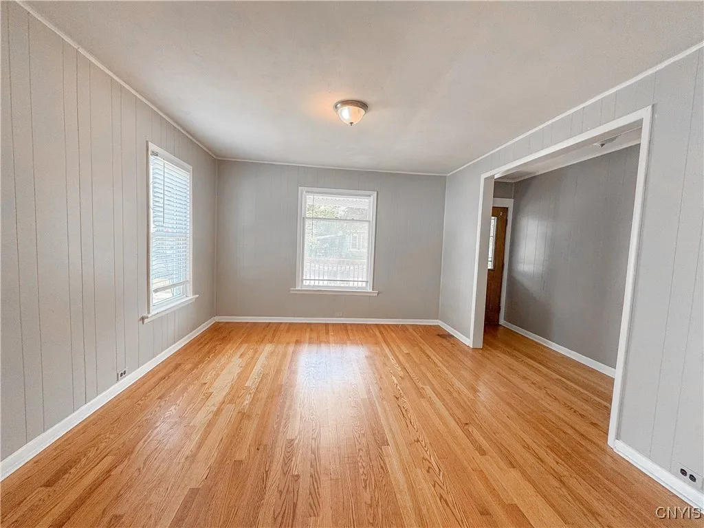 77 Standart, Auburn, New York 13021, Auburn, New York 13021, 3 Bedrooms Bedrooms, 6 Rooms Rooms,1 BathroomBathrooms,Residential Lease,For Rent,77 Standart, Auburn, New York 13021,S1633102