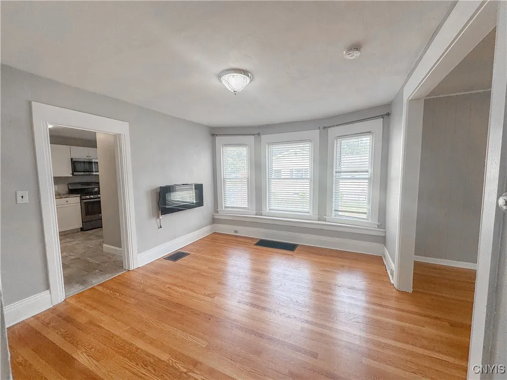 77 Standart, Auburn, New York 13021, Auburn, New York 13021, 3 Bedrooms Bedrooms, 6 Rooms Rooms,1 BathroomBathrooms,Residential Lease,For Rent,77 Standart, Auburn, New York 13021,S1633102