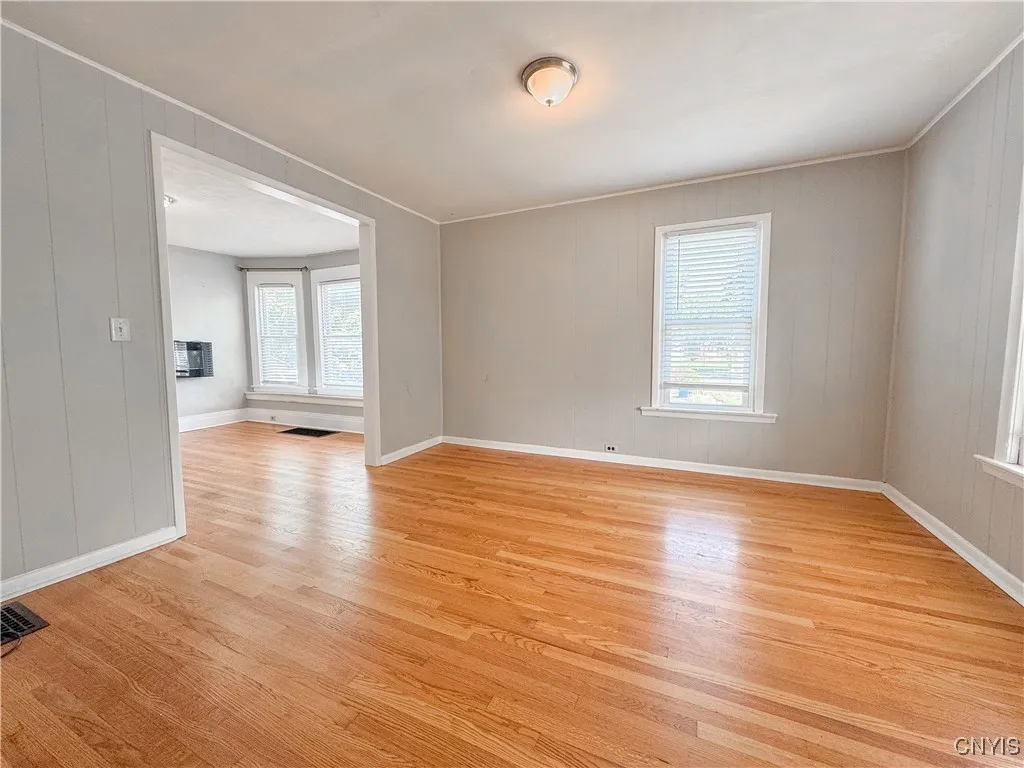77 Standart, Auburn, New York 13021, Auburn, New York 13021, 3 Bedrooms Bedrooms, 6 Rooms Rooms,1 BathroomBathrooms,Residential Lease,For Rent,77 Standart, Auburn, New York 13021,S1633102