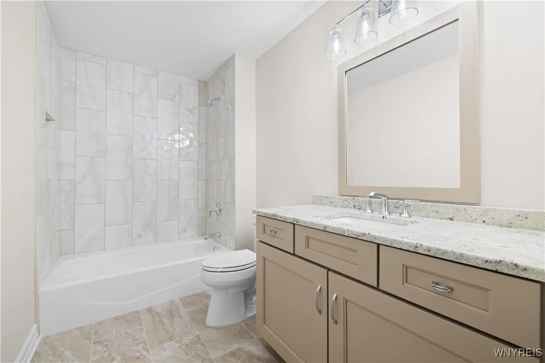 Second floor full bathroom