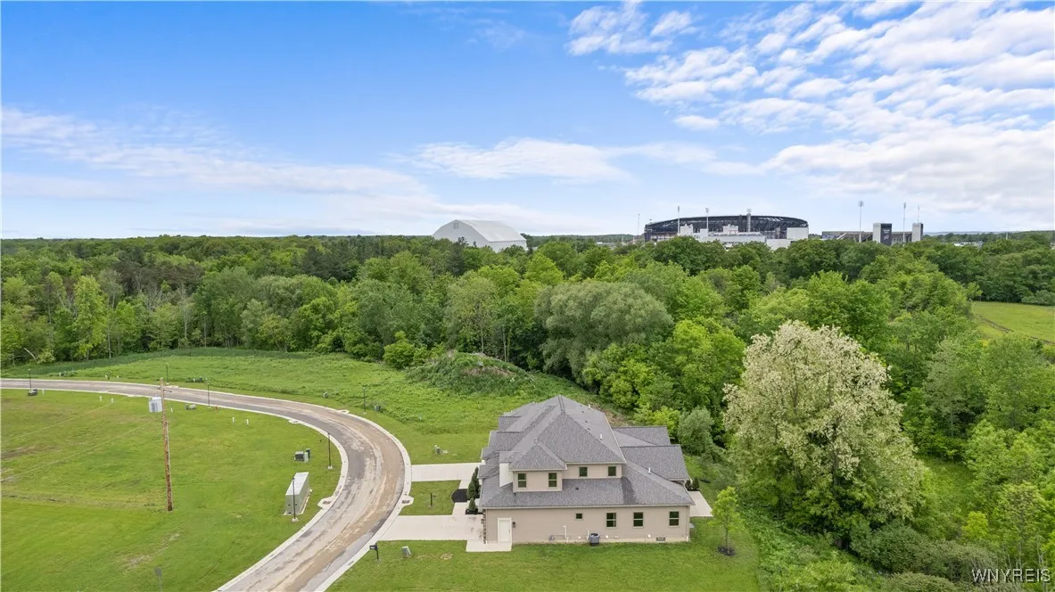 10 Bentley Drive, Orchard Park, New York 14127, Orchard Park, New York 14127, 3 Bedrooms Bedrooms, 7 Rooms Rooms,2 BathroomsBathrooms,Residential,For Sale,10 Bentley Drive, Orchard Park, New York 14127,B1633043