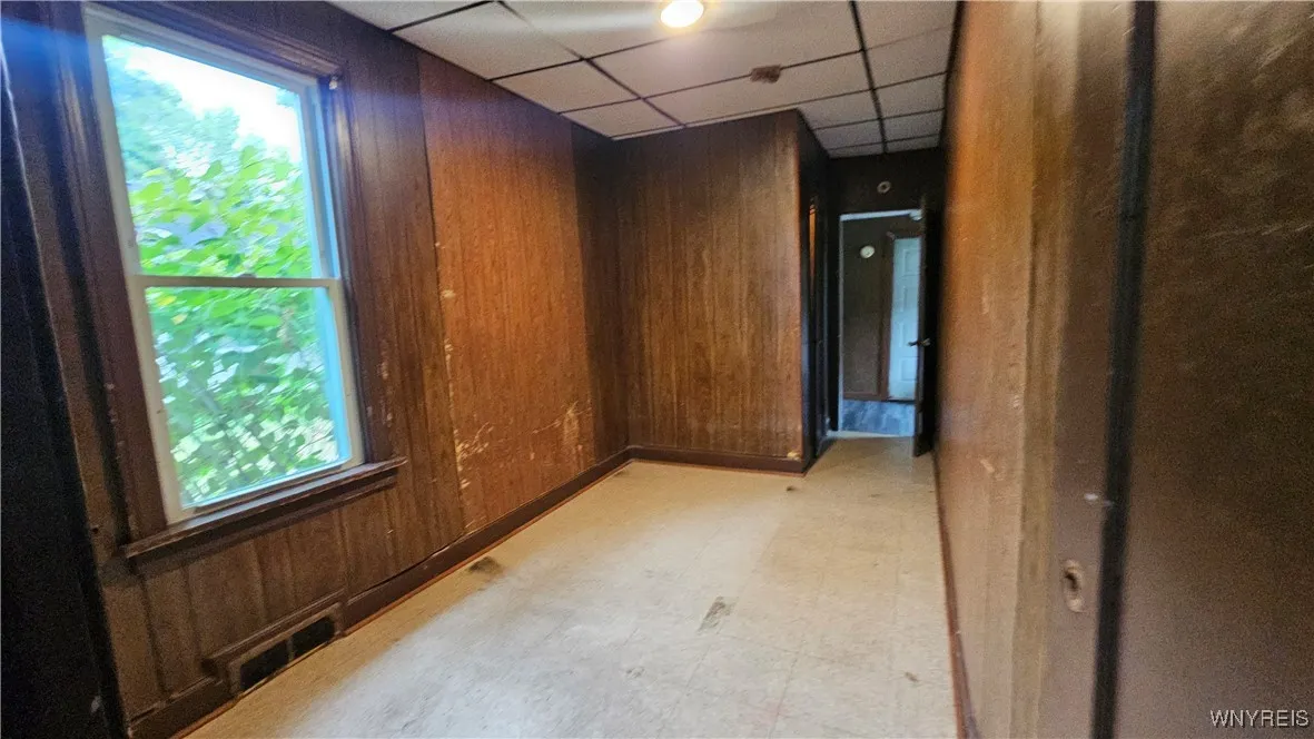 204 Herman Street, Buffalo, New York 14211, Buffalo, New York 14211, 2 Bedrooms Bedrooms, 5 Rooms Rooms,1 BathroomBathrooms,Residential,For Sale,204 Herman Street, Buffalo, New York 14211,B1627001