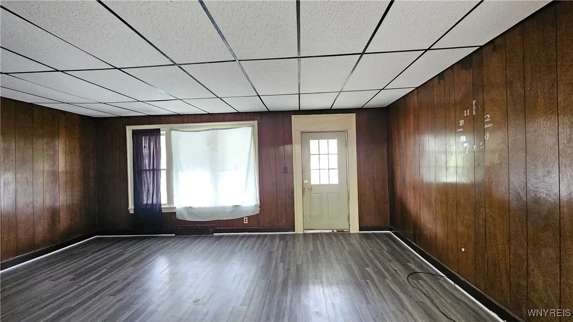 204 Herman Street, Buffalo, New York 14211, Buffalo, New York 14211, 2 Bedrooms Bedrooms, 5 Rooms Rooms,1 BathroomBathrooms,Residential,For Sale,204 Herman Street, Buffalo, New York 14211,B1627001