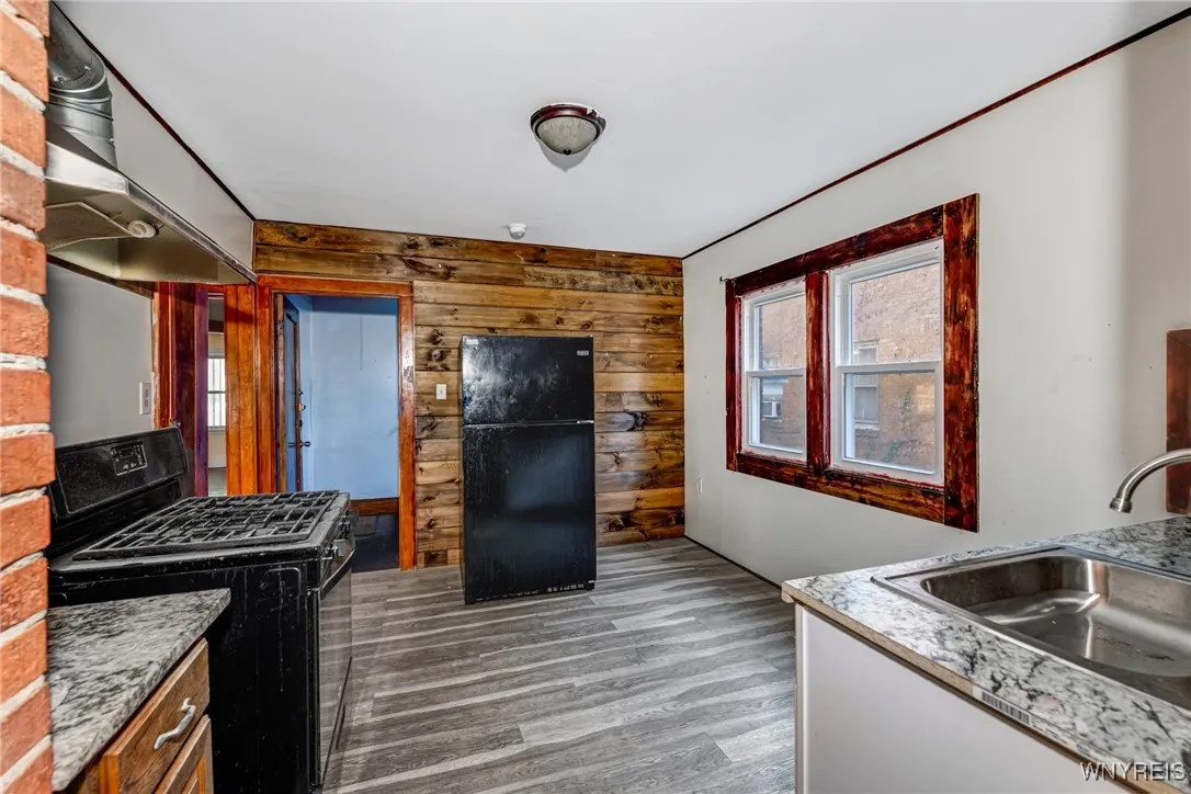 71 East Morris Avenue S, Buffalo, New York 14214, Buffalo, New York 14214, 4 Bedrooms Bedrooms, ,2 BathroomsBathrooms,Residential,For Sale,71 East Morris Avenue S, Buffalo, New York 14214,B1633098