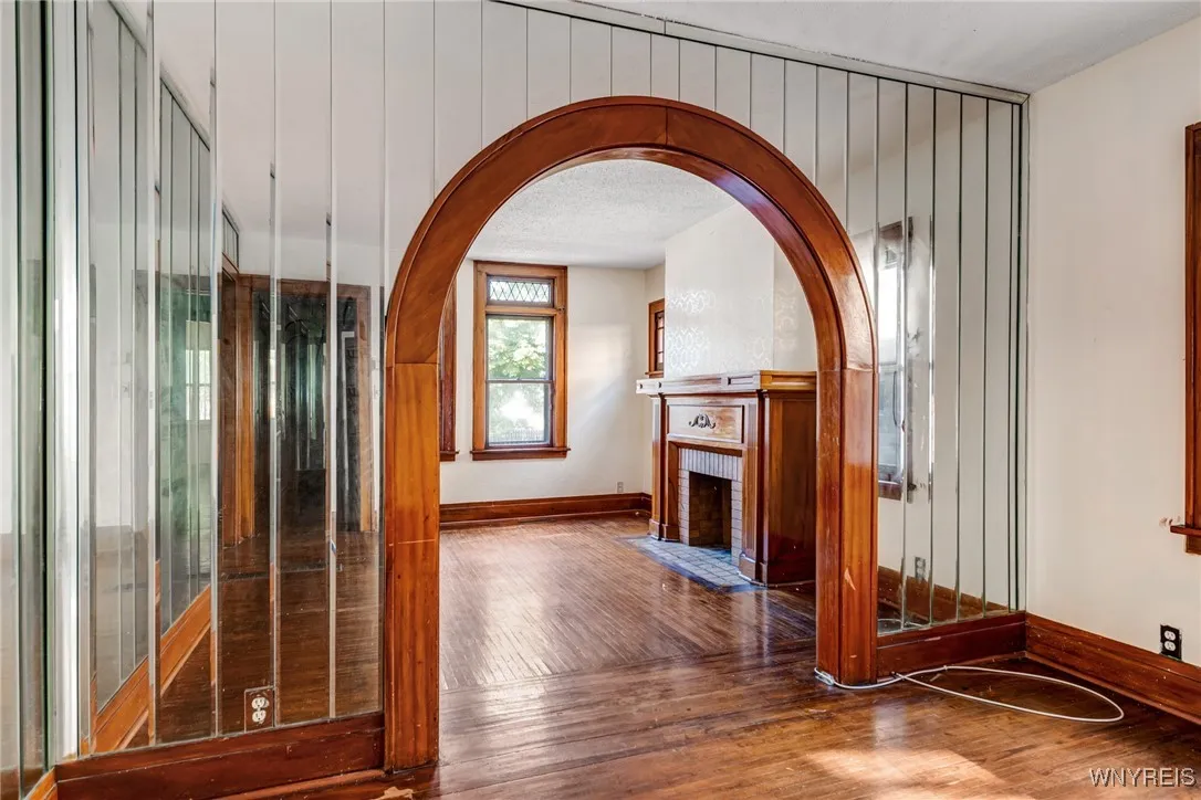 71 East Morris Avenue S, Buffalo, New York 14214, Buffalo, New York 14214, 4 Bedrooms Bedrooms, ,2 BathroomsBathrooms,Residential,For Sale,71 East Morris Avenue S, Buffalo, New York 14214,B1633098
