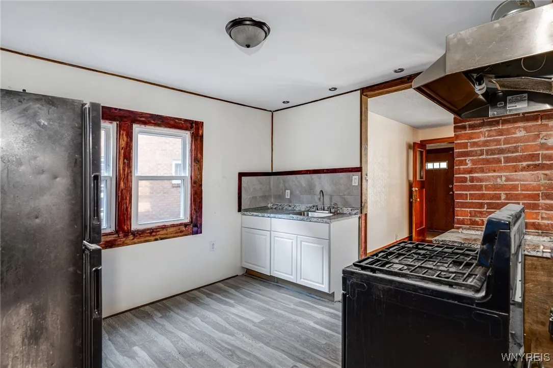 71 East Morris Avenue S, Buffalo, New York 14214, Buffalo, New York 14214, 4 Bedrooms Bedrooms, ,2 BathroomsBathrooms,Residential,For Sale,71 East Morris Avenue S, Buffalo, New York 14214,B1633098
