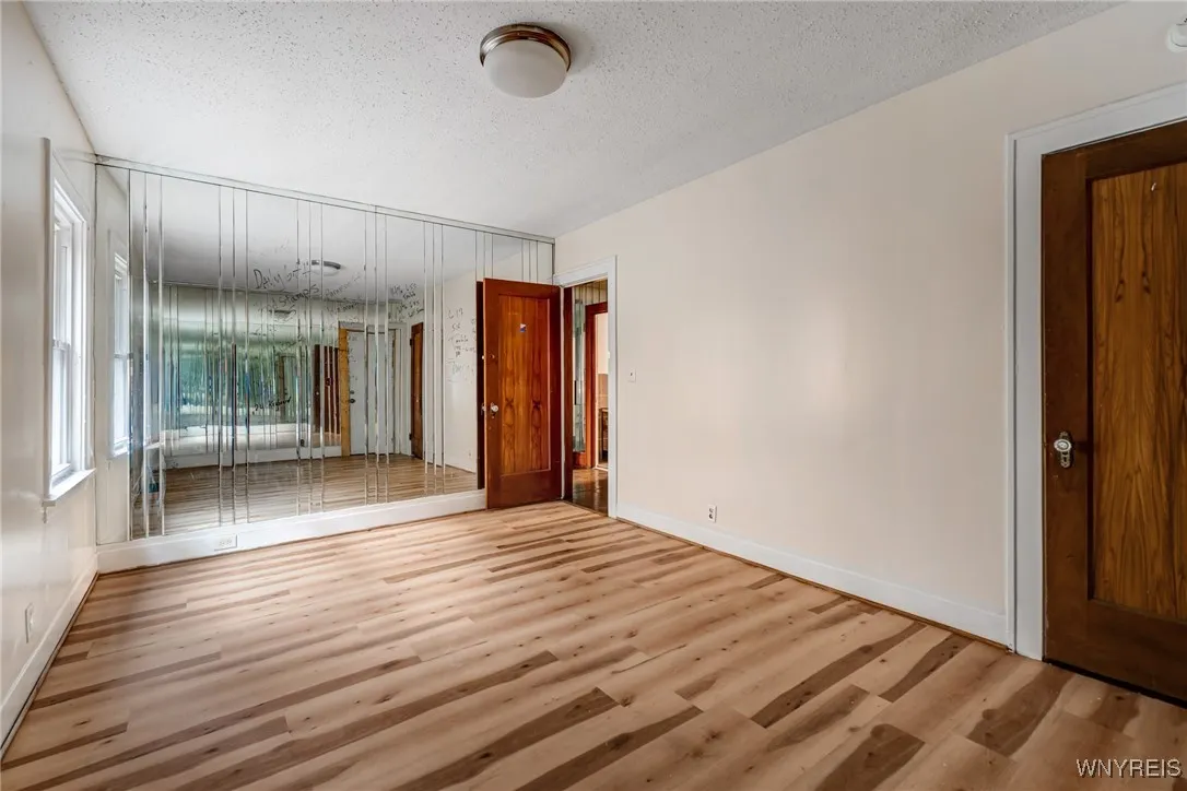 71 East Morris Avenue S, Buffalo, New York 14214, Buffalo, New York 14214, 4 Bedrooms Bedrooms, ,2 BathroomsBathrooms,Residential,For Sale,71 East Morris Avenue S, Buffalo, New York 14214,B1633098