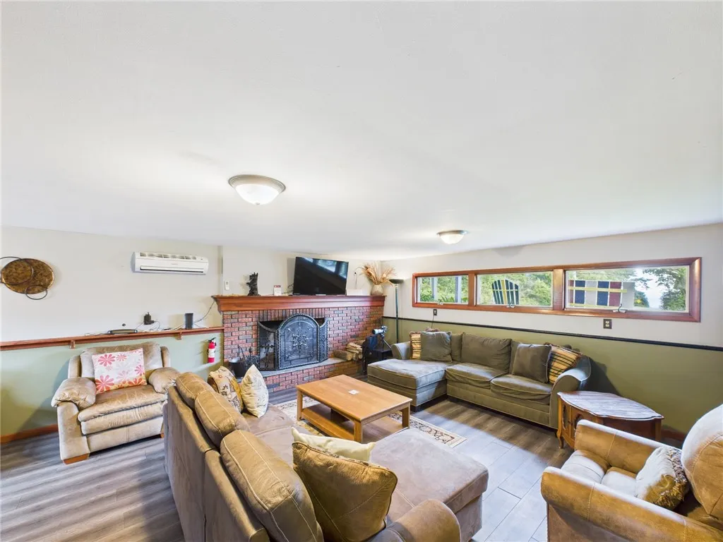 7374 Wyers Point Road, Ovid, New York 14521, Ovid, New York 14521, 4 Bedrooms Bedrooms, 10 Rooms Rooms,2 BathroomsBathrooms,Residential,For Sale,7374 Wyers Point Road, Ovid, New York 14521,R1632472