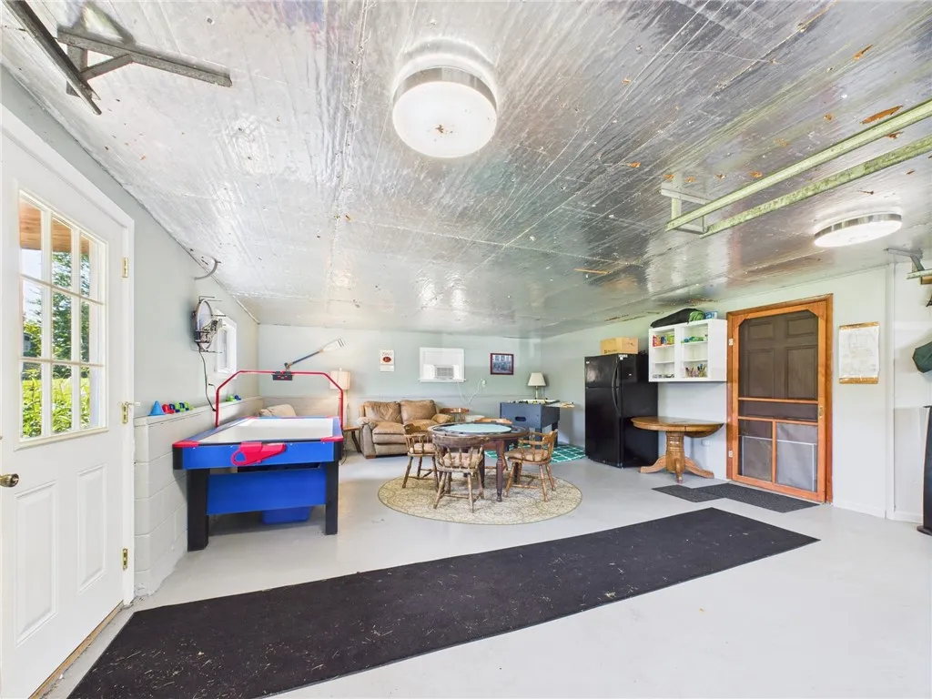 7374 Wyers Point Road, Ovid, New York 14521, Ovid, New York 14521, 4 Bedrooms Bedrooms, 10 Rooms Rooms,2 BathroomsBathrooms,Residential,For Sale,7374 Wyers Point Road, Ovid, New York 14521,R1632472