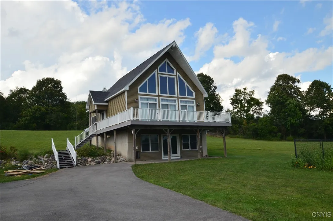 2359 Lawrence Road, Marcellus, New York 13108, Marcellus, New York 13108, 4 Bedrooms Bedrooms, 9 Rooms Rooms,3 BathroomsBathrooms,Residential,For Sale,2359 Lawrence Road, Marcellus, New York 13108,S1633101