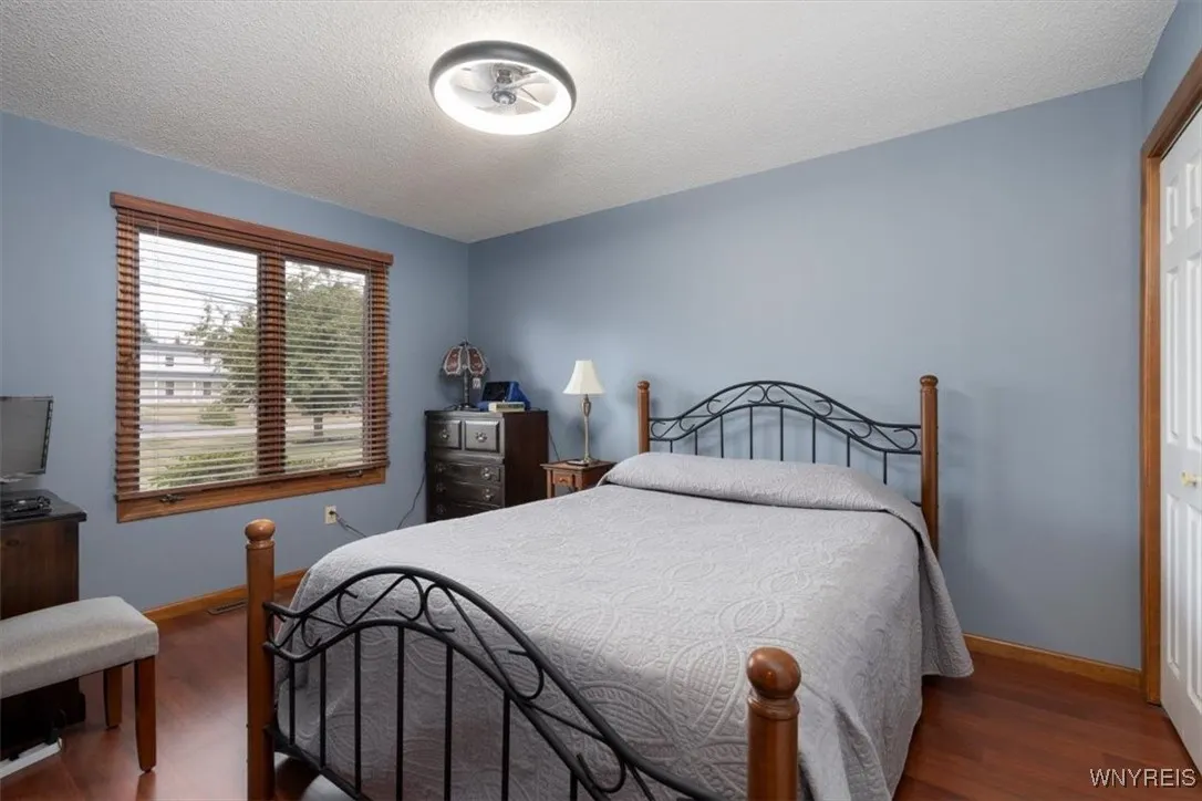 7458 Lincoln Avenue Extension, Lockport Town, New, Lockport Town, New York 14094, 3 Bedrooms Bedrooms, 6 Rooms Rooms,2 BathroomsBathrooms,Residential,For Sale,7458 Lincoln Avenue Extension, Lockport Town, New ,B1633110