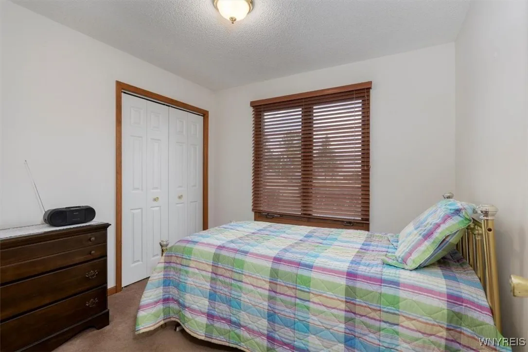 7458 Lincoln Avenue Extension, Lockport Town, New, Lockport Town, New York 14094, 3 Bedrooms Bedrooms, 6 Rooms Rooms,2 BathroomsBathrooms,Residential,For Sale,7458 Lincoln Avenue Extension, Lockport Town, New ,B1633110