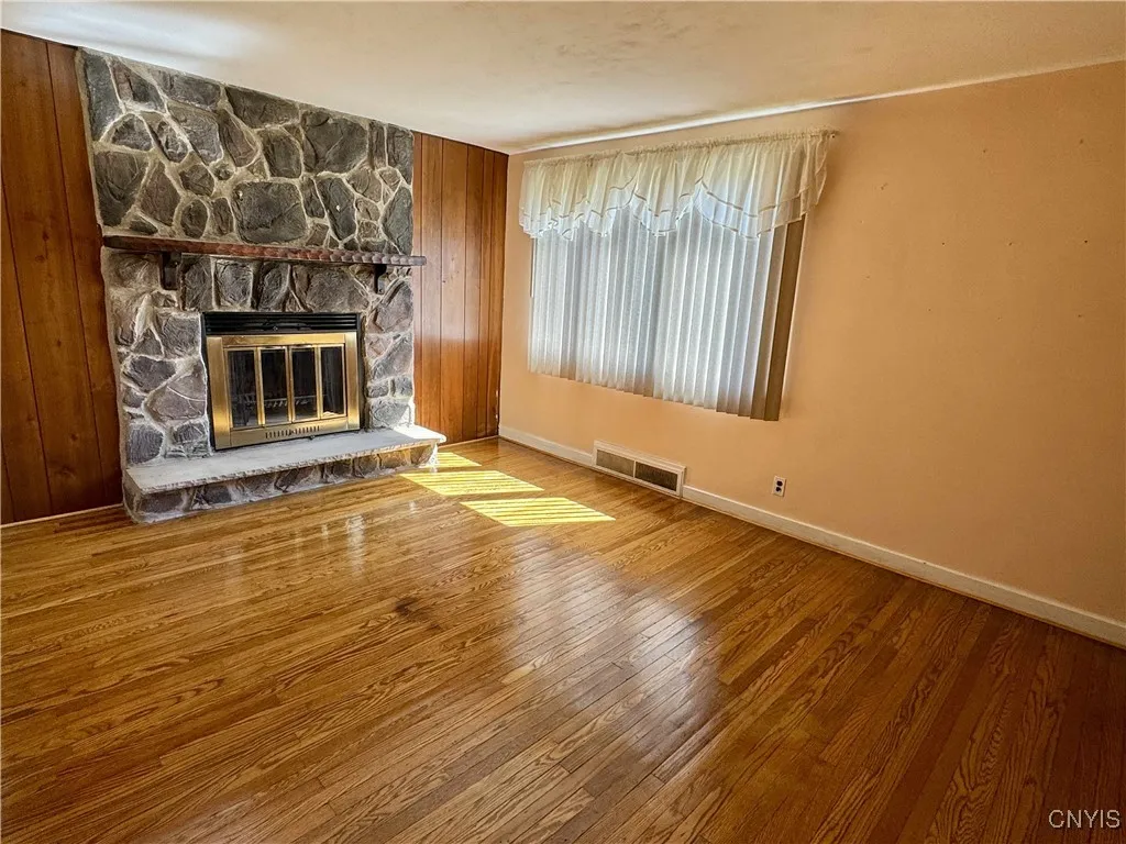 631 Herkimer Road, Utica, New York 13502, Utica, New York 13502, 3 Bedrooms Bedrooms, 6 Rooms Rooms,1 BathroomBathrooms,Residential,For Sale,631 Herkimer Road, Utica, New York 13502,S1632924