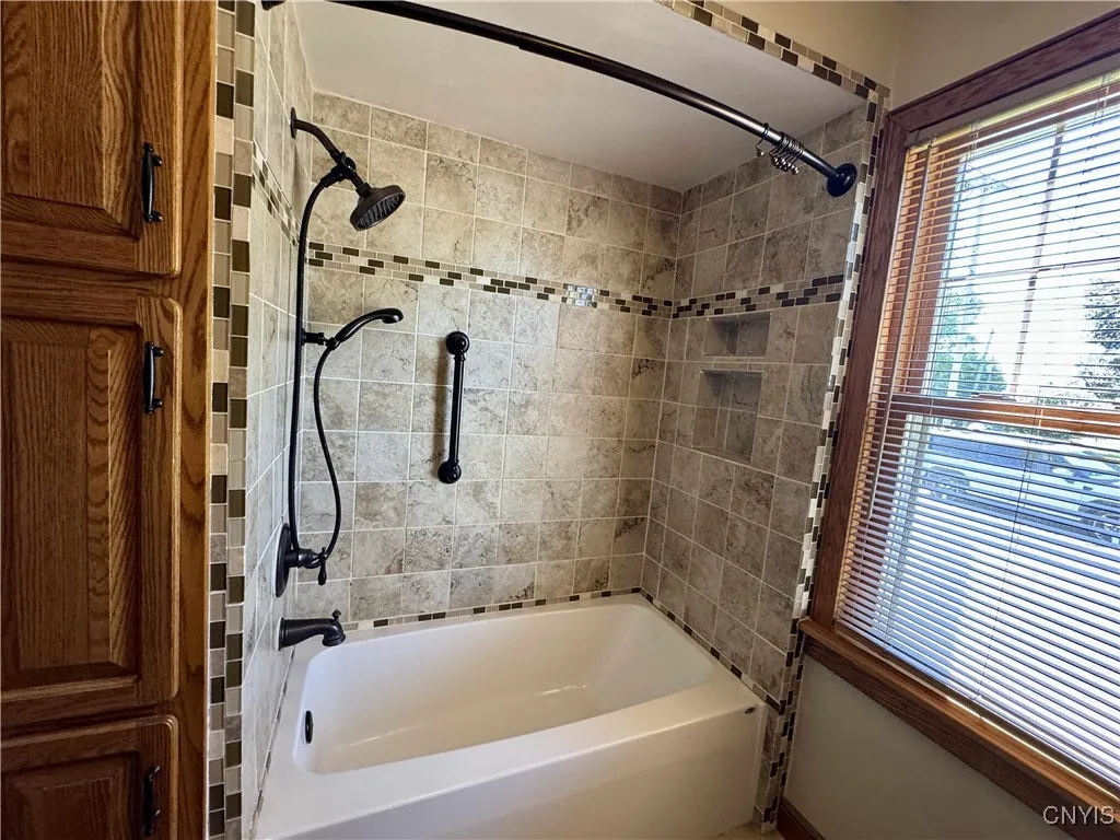 631 Herkimer Road, Utica, New York 13502, Utica, New York 13502, 3 Bedrooms Bedrooms, 6 Rooms Rooms,1 BathroomBathrooms,Residential,For Sale,631 Herkimer Road, Utica, New York 13502,S1632924