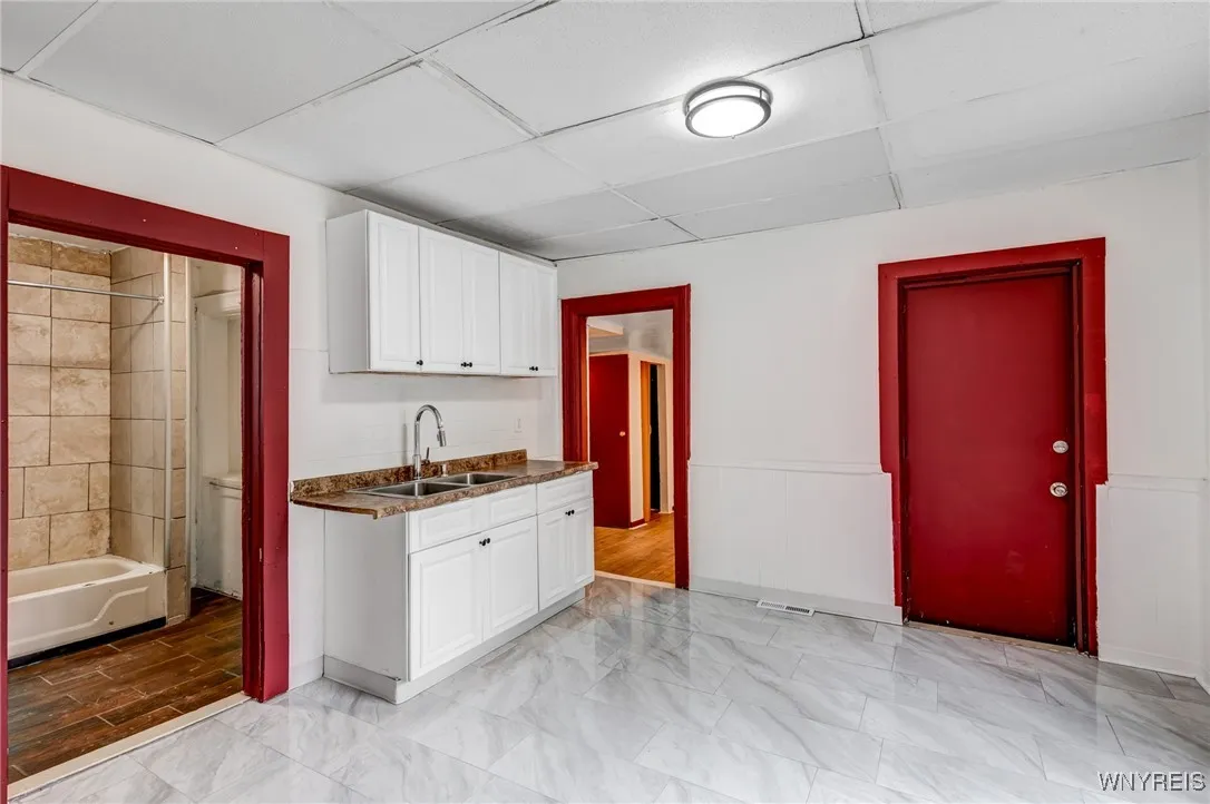 219 Courtland Avenue, Buffalo, New York 14215, Buffalo, New York 14215, 5 Bedrooms Bedrooms, ,2 BathroomsBathrooms,Residential,For Sale,219 Courtland Avenue, Buffalo, New York 14215,B1633111