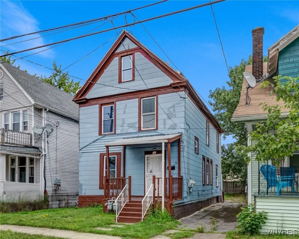 219 Courtland Avenue, Buffalo, New York 14215, Buffalo, New York 14215, 5 Bedrooms Bedrooms, ,2 BathroomsBathrooms,Residential,For Sale,219 Courtland Avenue, Buffalo, New York 14215,B1633111