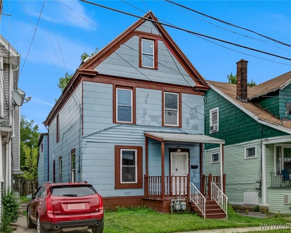 219 Courtland Avenue, Buffalo, New York 14215, Buffalo, New York 14215, 5 Bedrooms Bedrooms, ,2 BathroomsBathrooms,Residential,For Sale,219 Courtland Avenue, Buffalo, New York 14215,B1633111