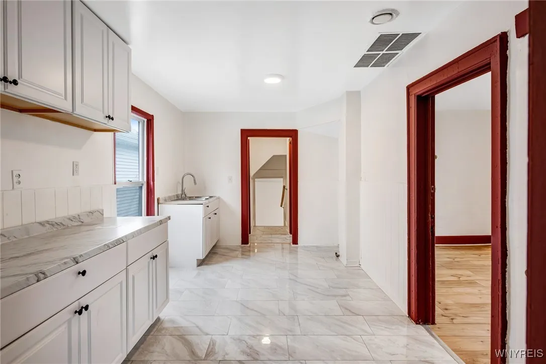 219 Courtland Avenue, Buffalo, New York 14215, Buffalo, New York 14215, 5 Bedrooms Bedrooms, ,2 BathroomsBathrooms,Residential,For Sale,219 Courtland Avenue, Buffalo, New York 14215,B1633111