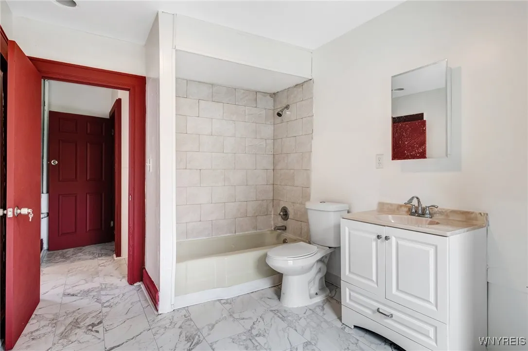 219 Courtland Avenue, Buffalo, New York 14215, Buffalo, New York 14215, 5 Bedrooms Bedrooms, ,2 BathroomsBathrooms,Residential,For Sale,219 Courtland Avenue, Buffalo, New York 14215,B1633111