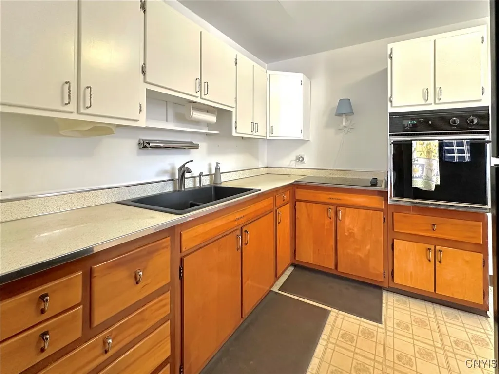 502 Mary Elaine Drive, Utica, New York 13502, Utica, New York 13502, 3 Bedrooms Bedrooms, 6 Rooms Rooms,1 BathroomBathrooms,Residential,For Sale,502 Mary Elaine Drive, Utica, New York 13502,S1628347