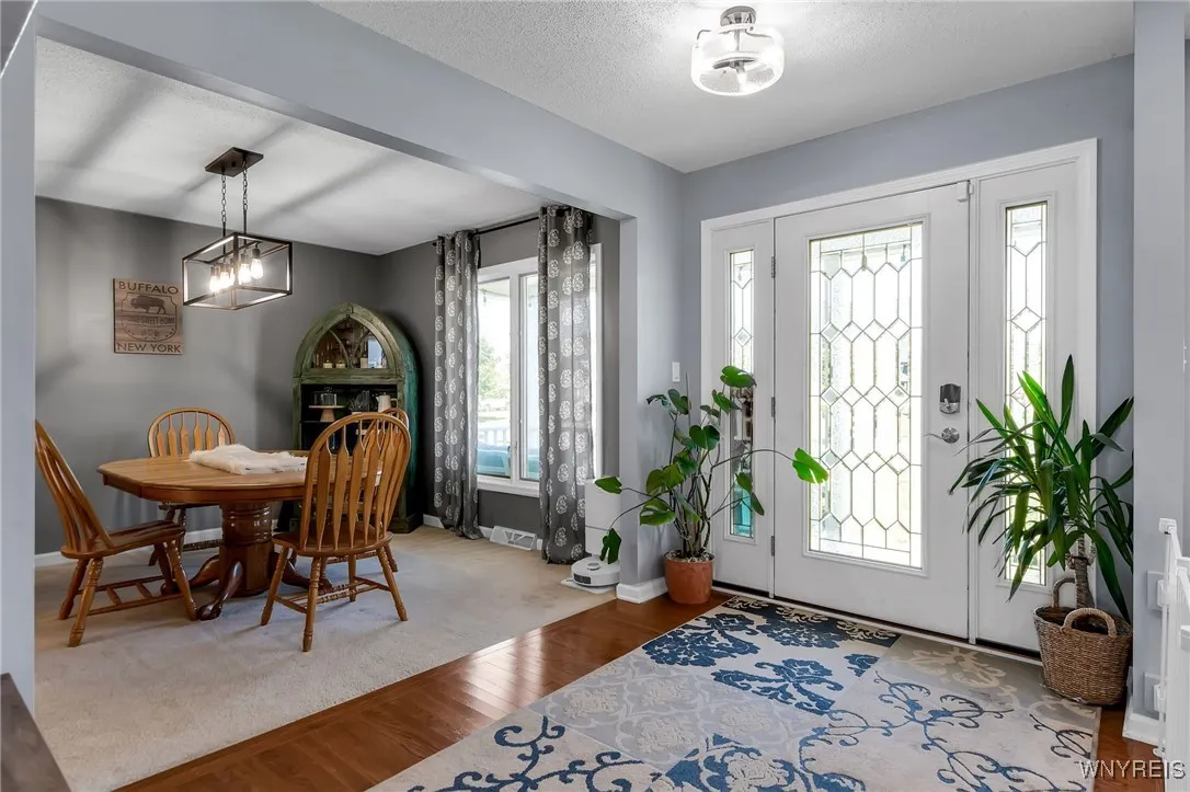 41 Summerfield Drive, Lancaster, New York 14086, Lancaster, New York 14086, 4 Bedrooms Bedrooms, 9 Rooms Rooms,3 BathroomsBathrooms,Residential,For Sale,41 Summerfield Drive, Lancaster, New York 14086,B1632700