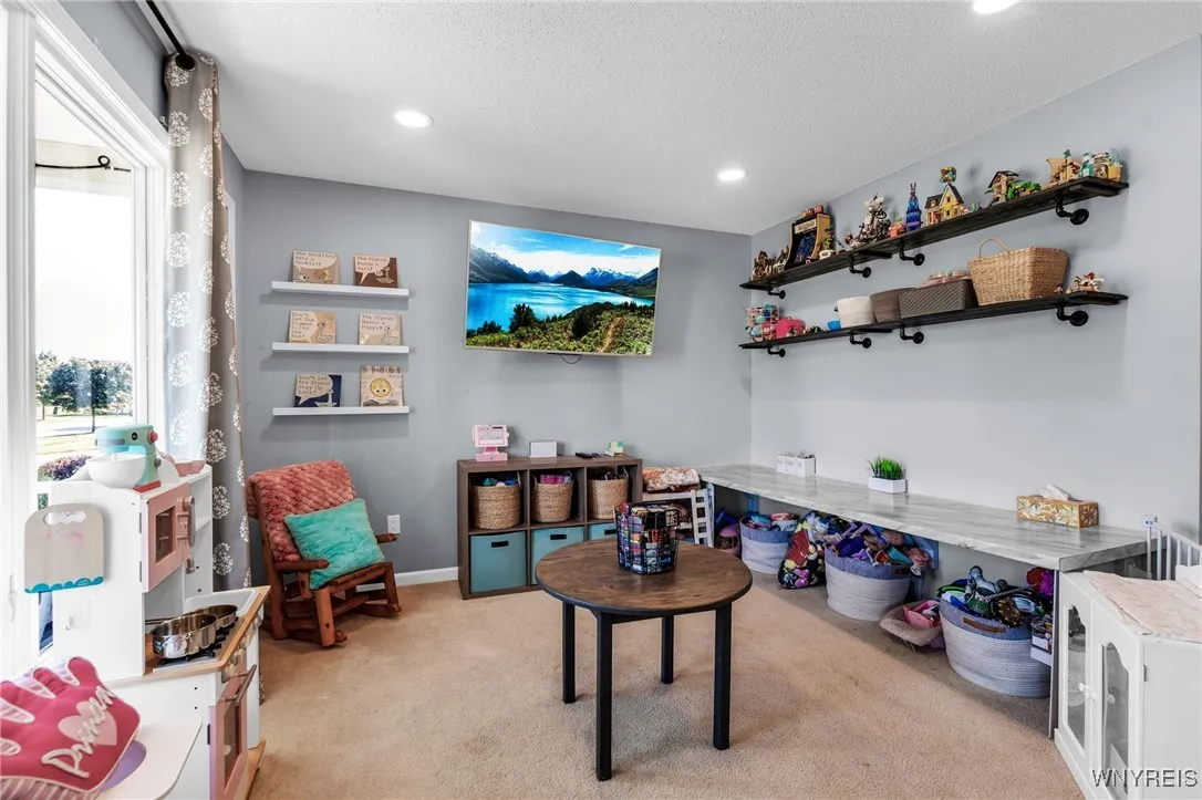 41 Summerfield Drive, Lancaster, New York 14086, Lancaster, New York 14086, 4 Bedrooms Bedrooms, 9 Rooms Rooms,3 BathroomsBathrooms,Residential,For Sale,41 Summerfield Drive, Lancaster, New York 14086,B1632700