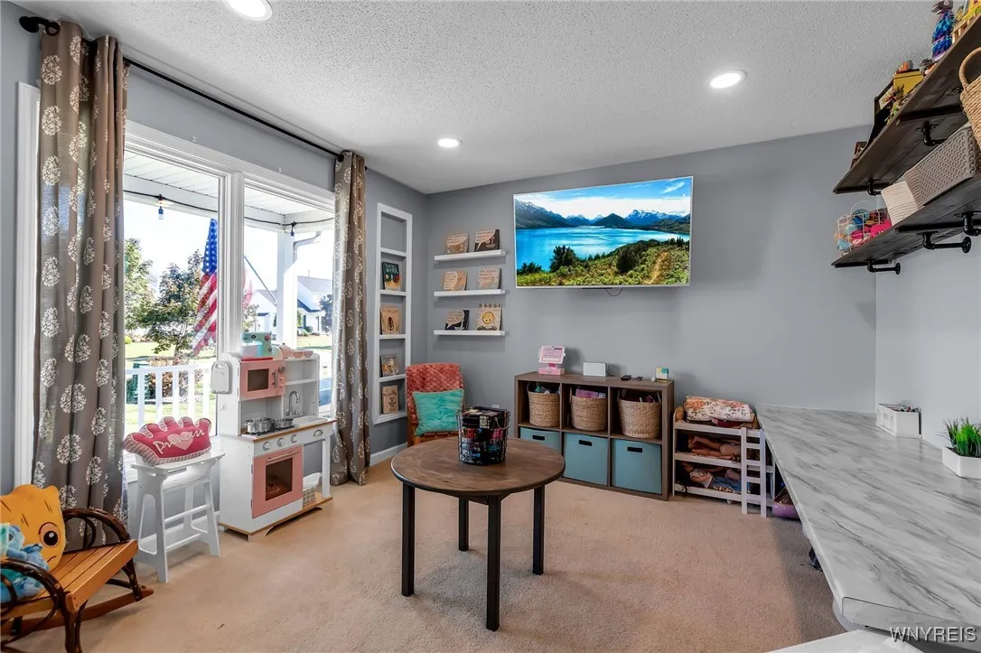 41 Summerfield Drive, Lancaster, New York 14086, Lancaster, New York 14086, 4 Bedrooms Bedrooms, 9 Rooms Rooms,3 BathroomsBathrooms,Residential,For Sale,41 Summerfield Drive, Lancaster, New York 14086,B1632700