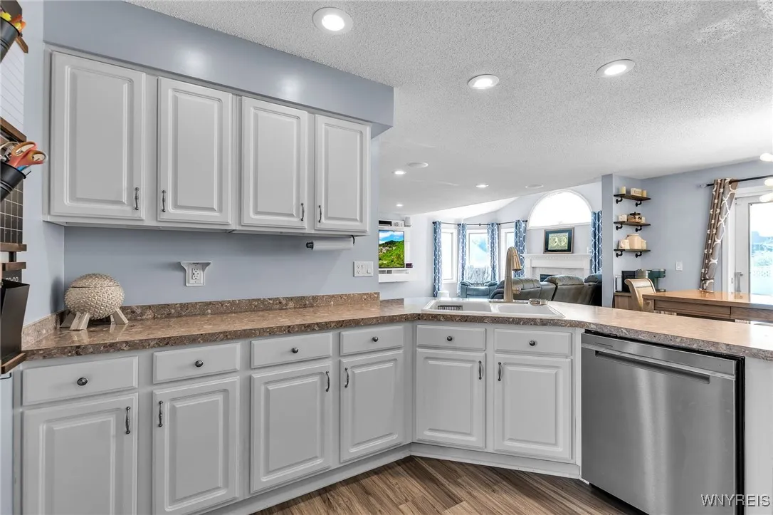 41 Summerfield Drive, Lancaster, New York 14086, Lancaster, New York 14086, 4 Bedrooms Bedrooms, 9 Rooms Rooms,3 BathroomsBathrooms,Residential,For Sale,41 Summerfield Drive, Lancaster, New York 14086,B1632700