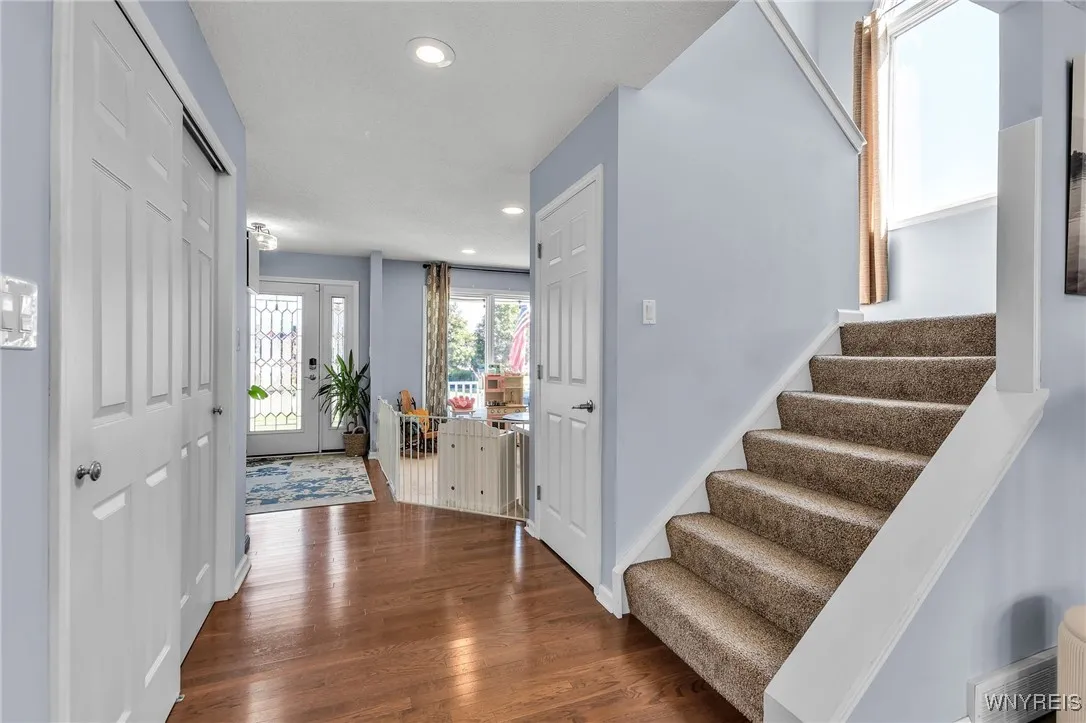 41 Summerfield Drive, Lancaster, New York 14086, Lancaster, New York 14086, 4 Bedrooms Bedrooms, 9 Rooms Rooms,3 BathroomsBathrooms,Residential,For Sale,41 Summerfield Drive, Lancaster, New York 14086,B1632700