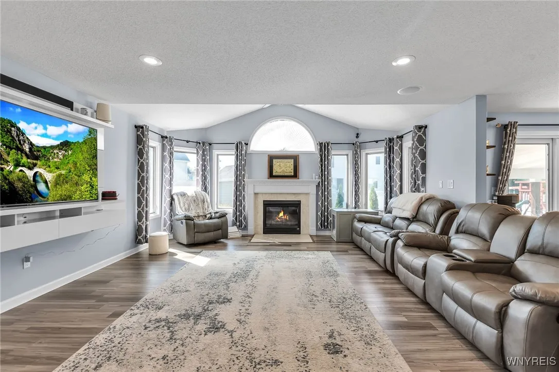 41 Summerfield Drive, Lancaster, New York 14086, Lancaster, New York 14086, 4 Bedrooms Bedrooms, 9 Rooms Rooms,3 BathroomsBathrooms,Residential,For Sale,41 Summerfield Drive, Lancaster, New York 14086,B1632700
