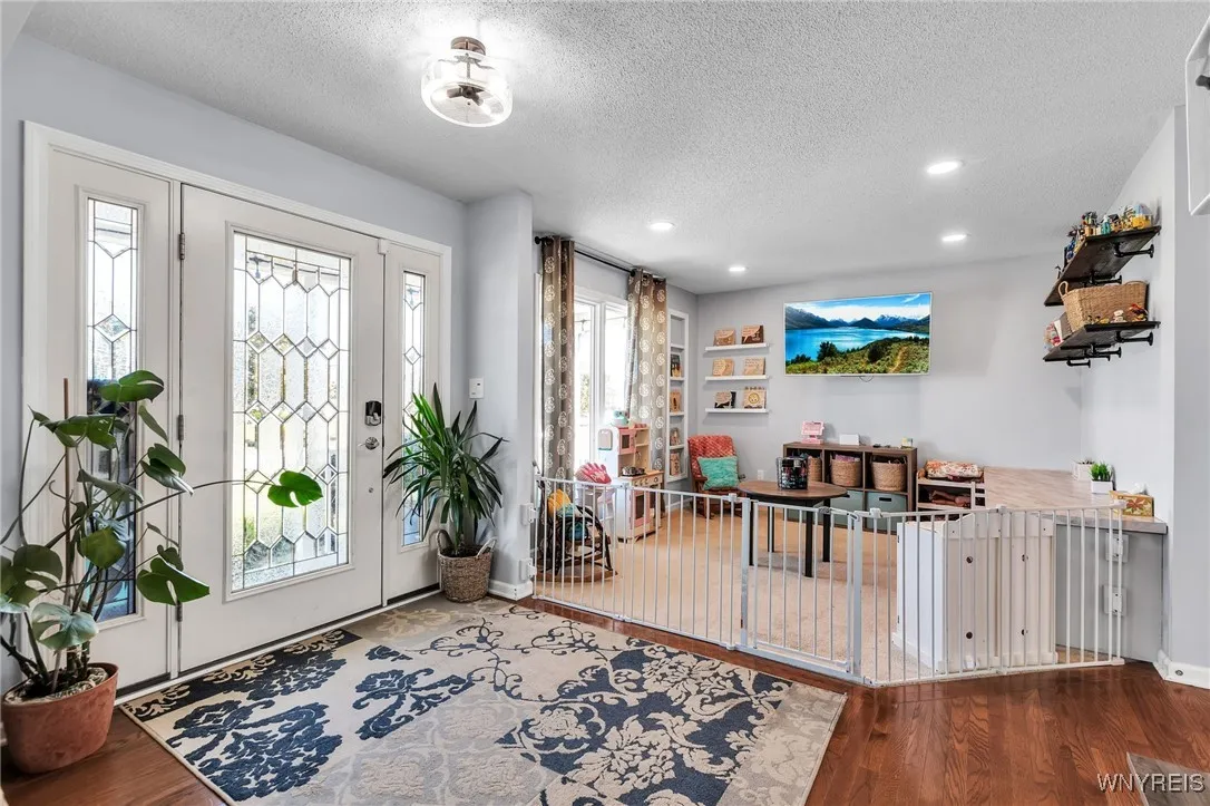 41 Summerfield Drive, Lancaster, New York 14086, Lancaster, New York 14086, 4 Bedrooms Bedrooms, 9 Rooms Rooms,3 BathroomsBathrooms,Residential,For Sale,41 Summerfield Drive, Lancaster, New York 14086,B1632700