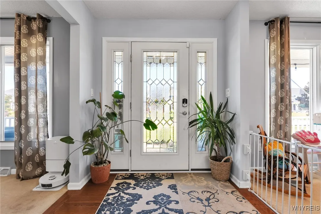 41 Summerfield Drive, Lancaster, New York 14086, Lancaster, New York 14086, 4 Bedrooms Bedrooms, 9 Rooms Rooms,3 BathroomsBathrooms,Residential,For Sale,41 Summerfield Drive, Lancaster, New York 14086,B1632700