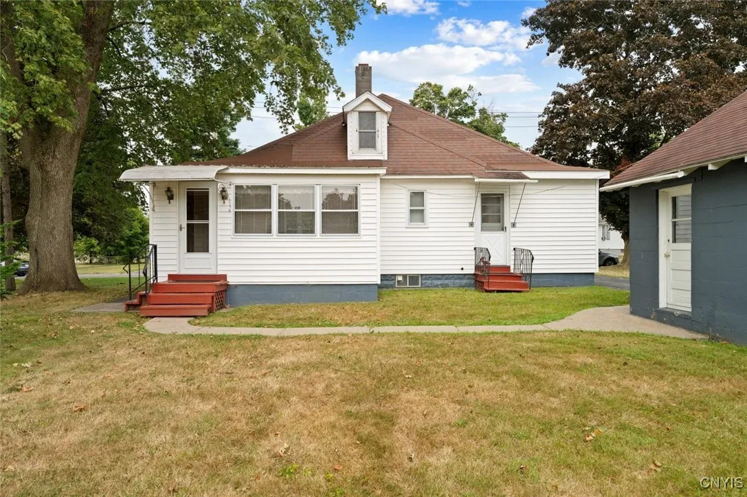 410 Utica Road, Utica, New York 13502, Utica, New York 13502, 3 Bedrooms Bedrooms, 6 Rooms Rooms,1 BathroomBathrooms,Residential,For Sale,410 Utica Road, Utica, New York 13502,S1633109