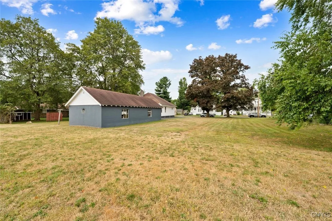 410 Utica Road, Utica, New York 13502, Utica, New York 13502, 3 Bedrooms Bedrooms, 6 Rooms Rooms,1 BathroomBathrooms,Residential,For Sale,410 Utica Road, Utica, New York 13502,S1633109