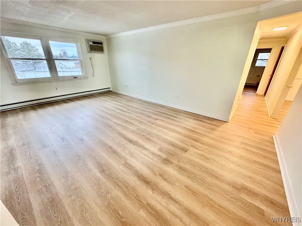 6321 West Quaker Street 7, Orchard Park, New York, Orchard Park, New York 14127, 1 Bedroom Bedrooms, 5 Rooms Rooms,1 BathroomBathrooms,Residential Lease,For Rent,6321 West Quaker Street 7, Orchard Park, New York ,B1632238