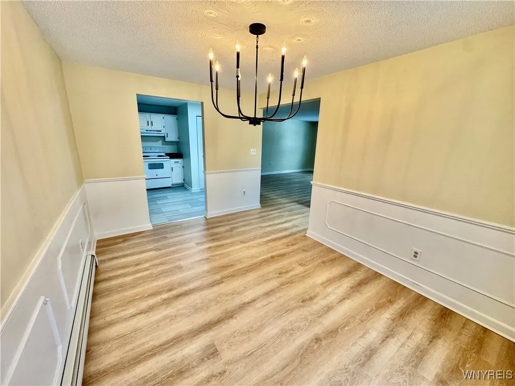 6321 West Quaker Street 7, Orchard Park, New York, Orchard Park, New York 14127, 1 Bedroom Bedrooms, 5 Rooms Rooms,1 BathroomBathrooms,Residential Lease,For Rent,6321 West Quaker Street 7, Orchard Park, New York ,B1632238