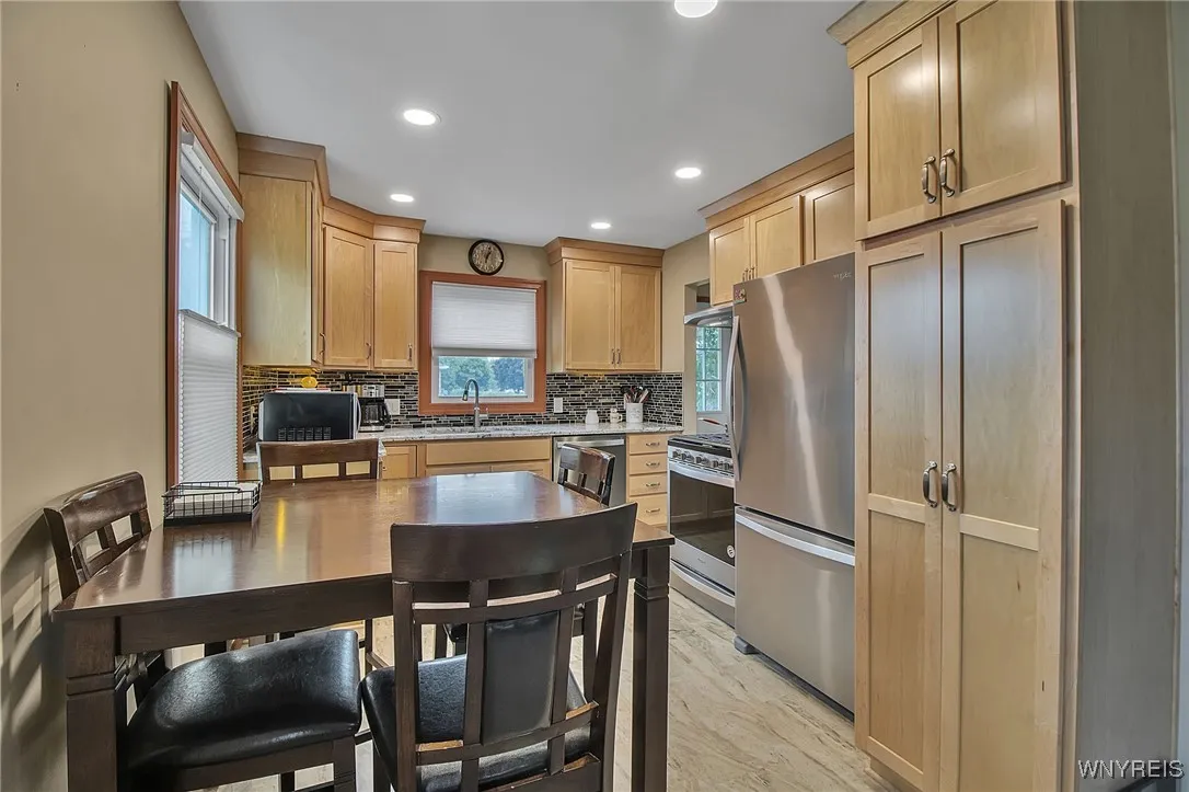 577 Capen Boulevard, Amherst, New York 14226, Amherst, New York 14226, 3 Bedrooms Bedrooms, 6 Rooms Rooms,1 BathroomBathrooms,Residential,For Sale,577 Capen Boulevard, Amherst, New York 14226,B1630710