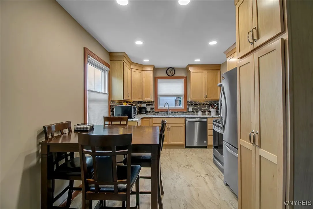 577 Capen Boulevard, Amherst, New York 14226, Amherst, New York 14226, 3 Bedrooms Bedrooms, 6 Rooms Rooms,1 BathroomBathrooms,Residential,For Sale,577 Capen Boulevard, Amherst, New York 14226,B1630710