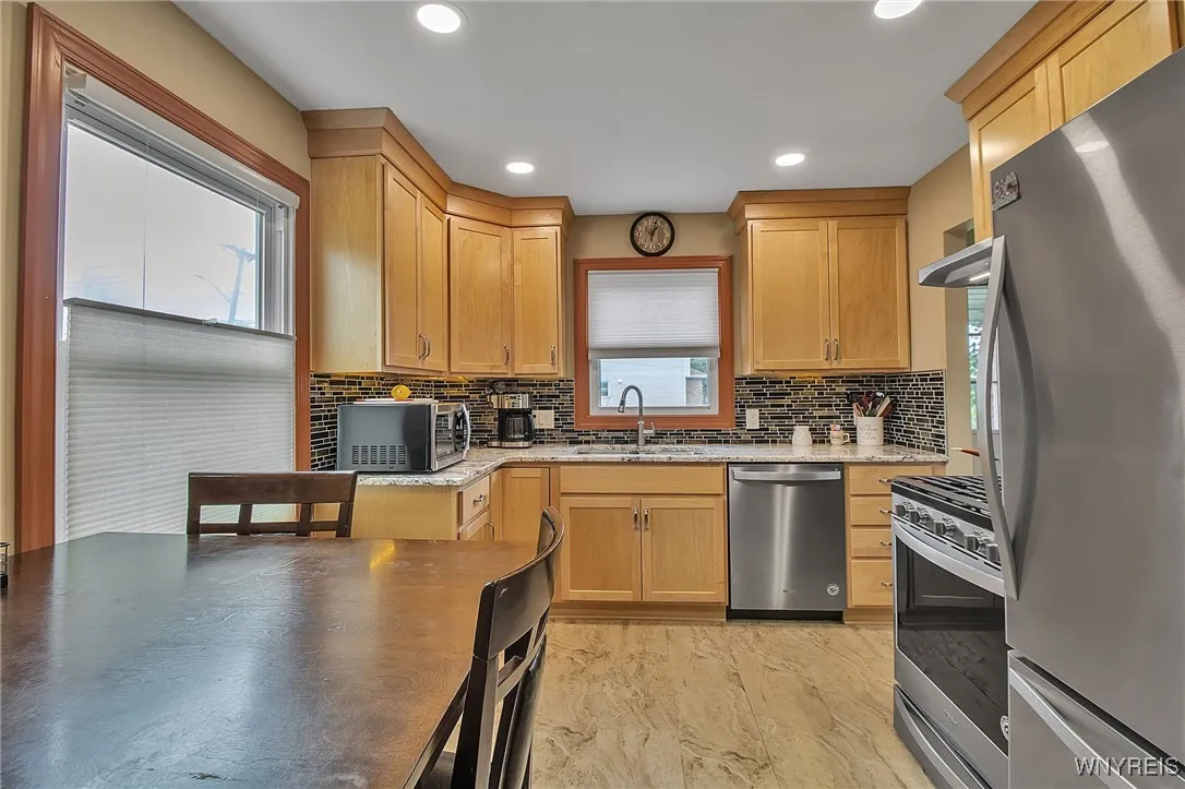 577 Capen Boulevard, Amherst, New York 14226, Amherst, New York 14226, 3 Bedrooms Bedrooms, 6 Rooms Rooms,1 BathroomBathrooms,Residential,For Sale,577 Capen Boulevard, Amherst, New York 14226,B1630710