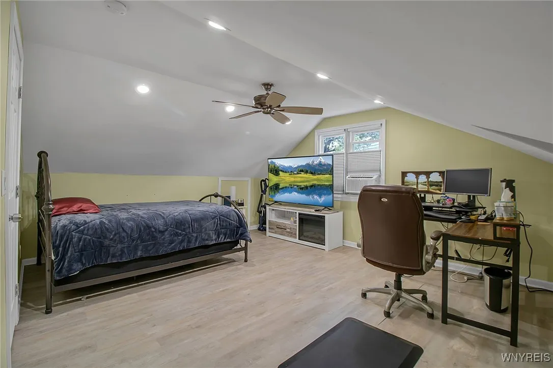 577 Capen Boulevard, Amherst, New York 14226, Amherst, New York 14226, 3 Bedrooms Bedrooms, 6 Rooms Rooms,1 BathroomBathrooms,Residential,For Sale,577 Capen Boulevard, Amherst, New York 14226,B1630710