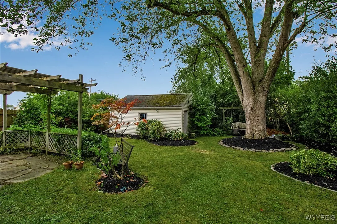 577 Capen Boulevard, Amherst, New York 14226, Amherst, New York 14226, 3 Bedrooms Bedrooms, 6 Rooms Rooms,1 BathroomBathrooms,Residential,For Sale,577 Capen Boulevard, Amherst, New York 14226,B1630710