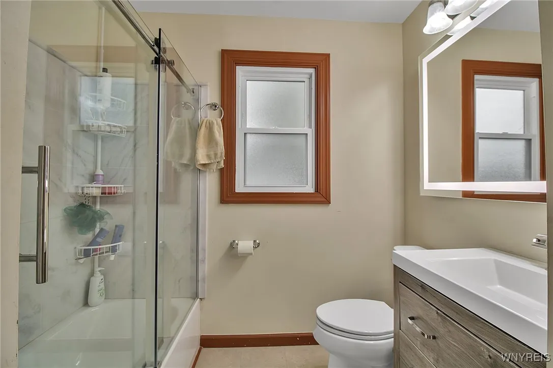 577 Capen Boulevard, Amherst, New York 14226, Amherst, New York 14226, 3 Bedrooms Bedrooms, 6 Rooms Rooms,1 BathroomBathrooms,Residential,For Sale,577 Capen Boulevard, Amherst, New York 14226,B1630710